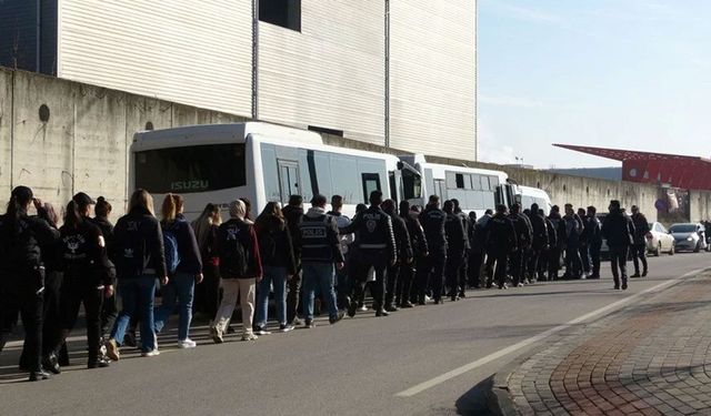 263 milyon liralık bungalov vurgununa 12 ilde 50 gözaltı!